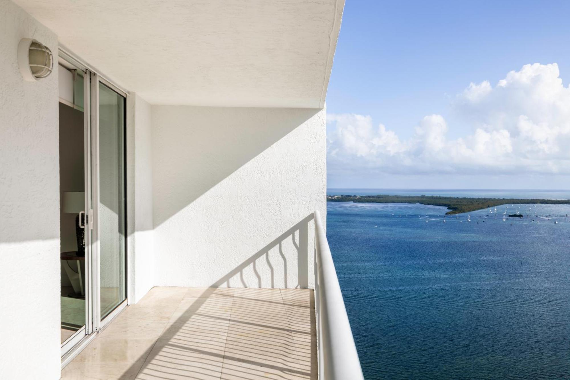 Brickell With Oceanview Apartment